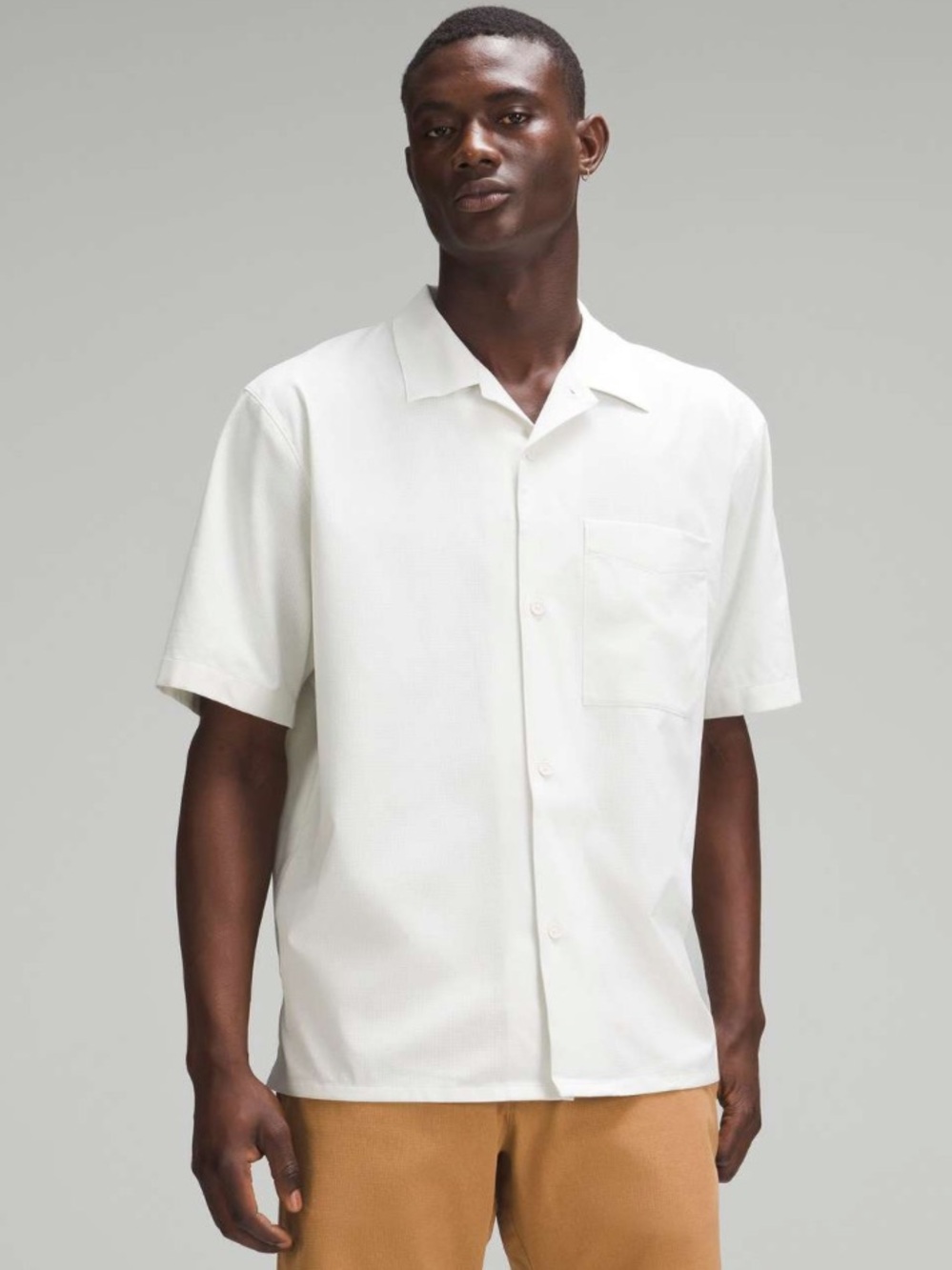 Lululemon Airing Easy Camp Collar Button Up Short Sleeve Shirt Bone Men’s XL